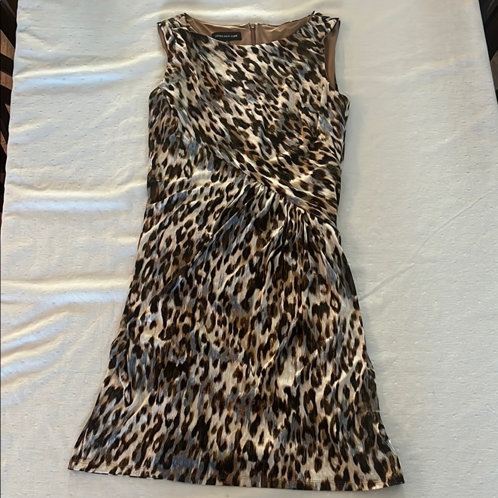 JONES NY Leopard Print Sleeveless Dress